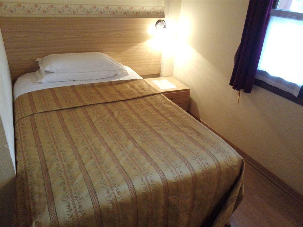Chalet Alpina Hotel & Apartments La Thuile Ngoại thất bức ảnh