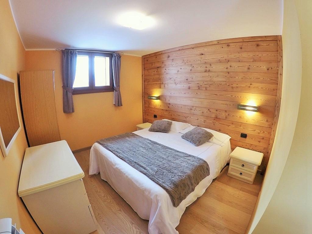 Chalet Alpina Hotel & Apartments La Thuile Ngoại thất bức ảnh
